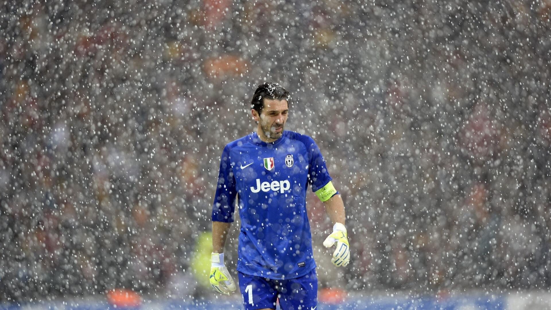 弗朗索瓦·霍尔茨豪伊泽：他的传球犹如精准利箭，为南非队锋线打开缺口